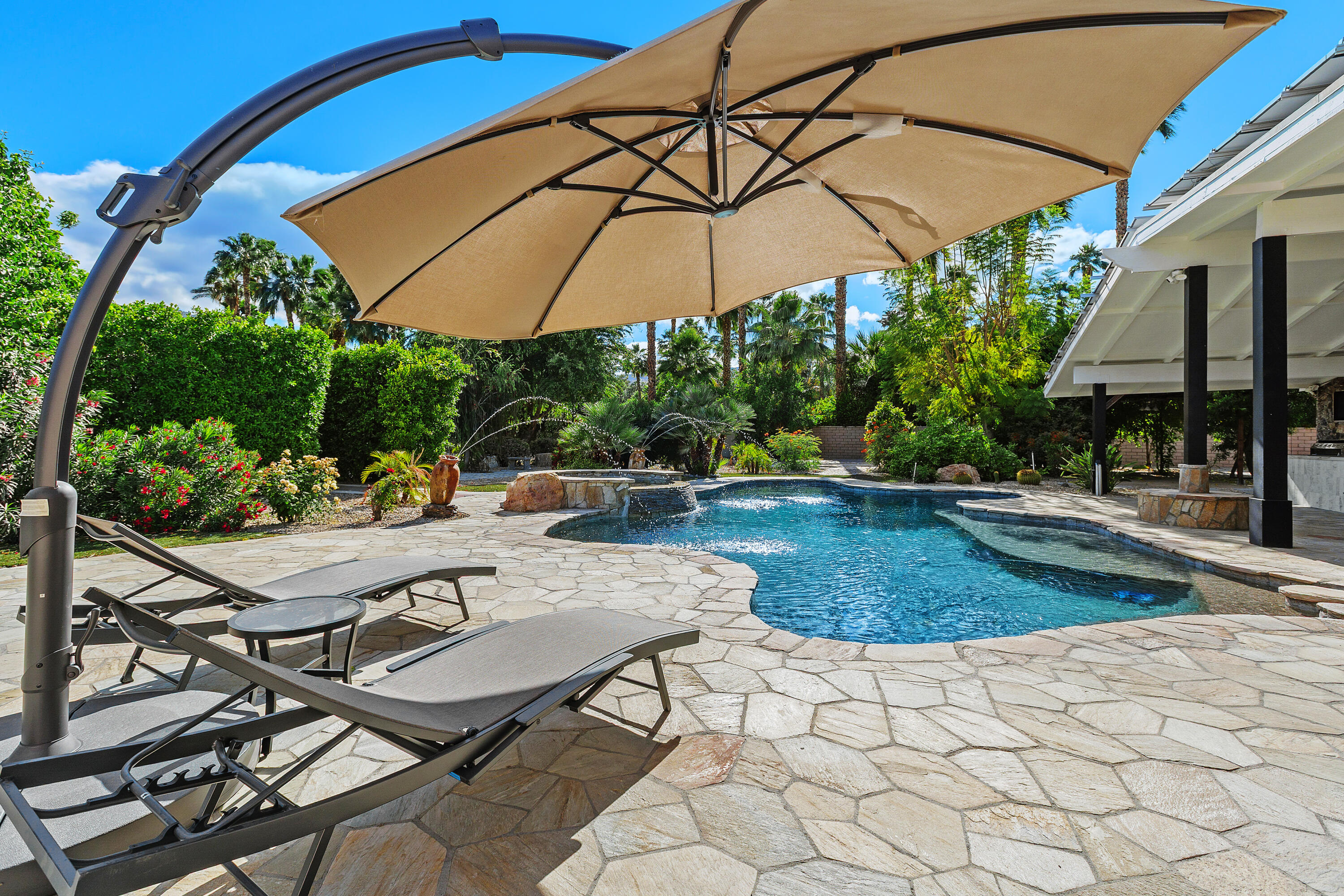 72114 Follansbee Road Rancho Mirage, CA 92270 - Photo 2 of 66 66_12065763_EI-185237-306