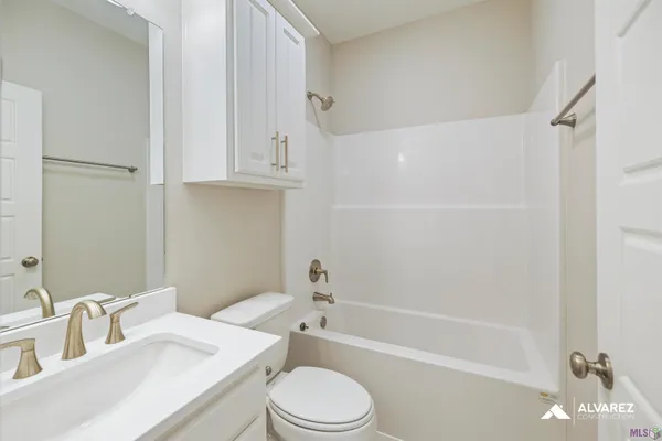 $369,990 | 26572 Vanissa Drive, Denham Springs, LA 70726