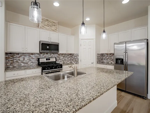 $2,200 | 4141 Klondike River Place, North Las Vegas, NV 89081