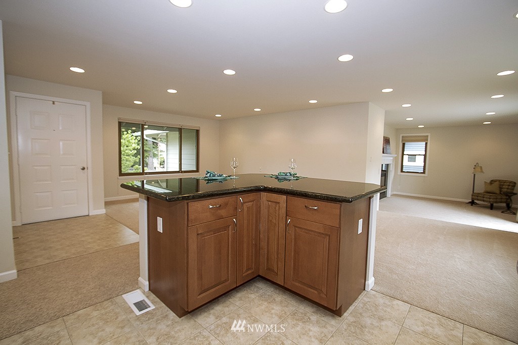 15121 111th Avenue Northeast Bothell, WA 98011 - Photo 6 of 16 Gallery Image 6