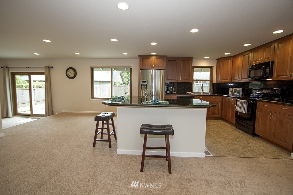 15121 111th Avenue Northeast Bothell, WA 98011 - Photo 7 of 16 Gallery Image 7