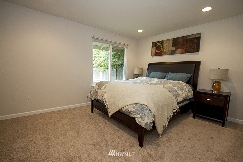 15121 111th Avenue Northeast Bothell, WA 98011 - Photo 8 of 16 Gallery Image 8