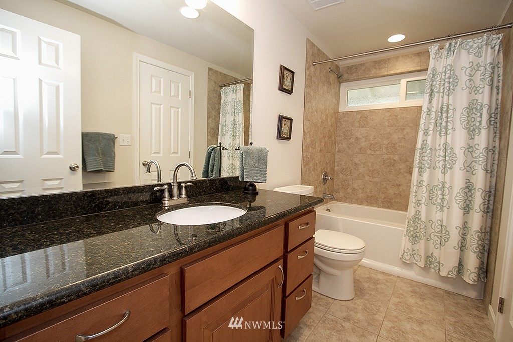 15121 111th Avenue Northeast Bothell, WA 98011 - Photo 9 of 16 Gallery Image 9