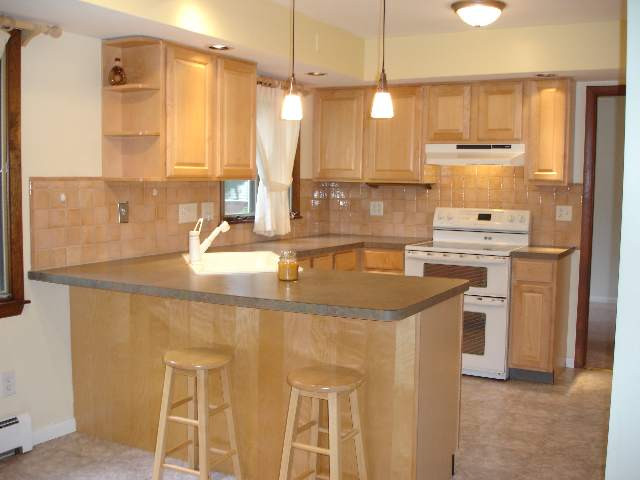 6 Mohawk View Road Colonie, NY 12110 - Photo 3 of 12 Photo 3