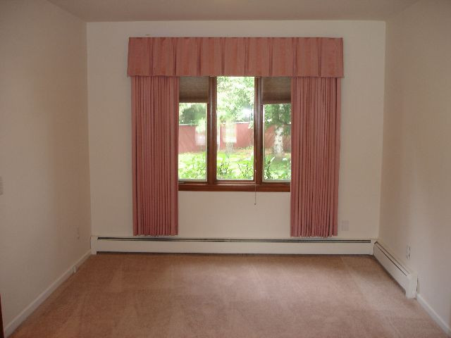 6 Mohawk View Road Colonie, NY 12110 - Photo 6 of 12 Photo 6
