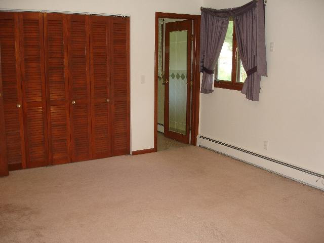 6 Mohawk View Road Colonie, NY 12110 - Photo 7 of 12 Photo 7