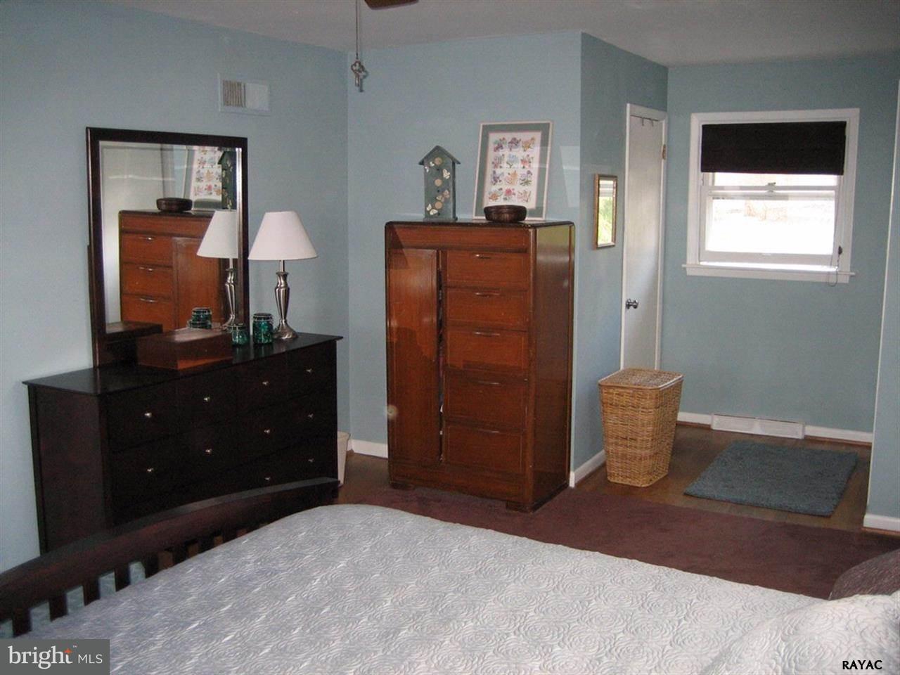 1210 Ruxton Road York, PA 17403 - Photo 13 of 25 Gallery Image 13