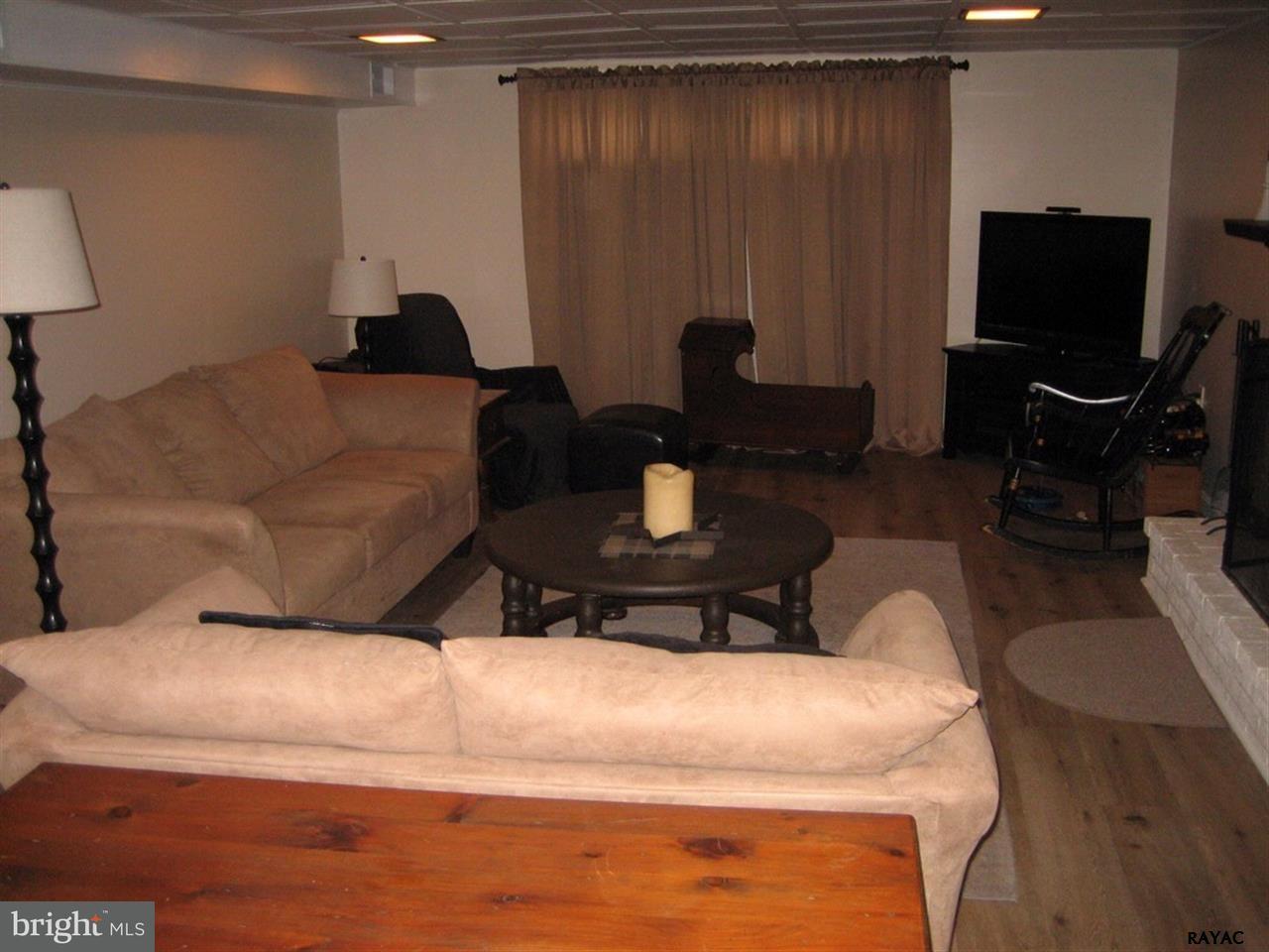 1210 Ruxton Road York, PA 17403 - Photo 19 of 25 Gallery Image 19