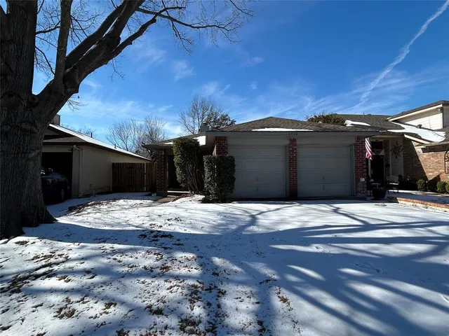 $1,695 | 6709 Silver Sage Drive, Fort Worth, TX 76137