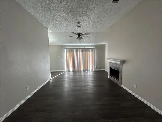 $1,695 | 6709 Silver Sage Drive, Fort Worth, TX 76137