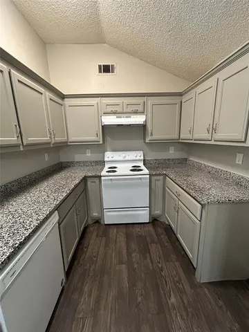 $1,695 | 6709 Silver Sage Drive, Fort Worth, TX 76137