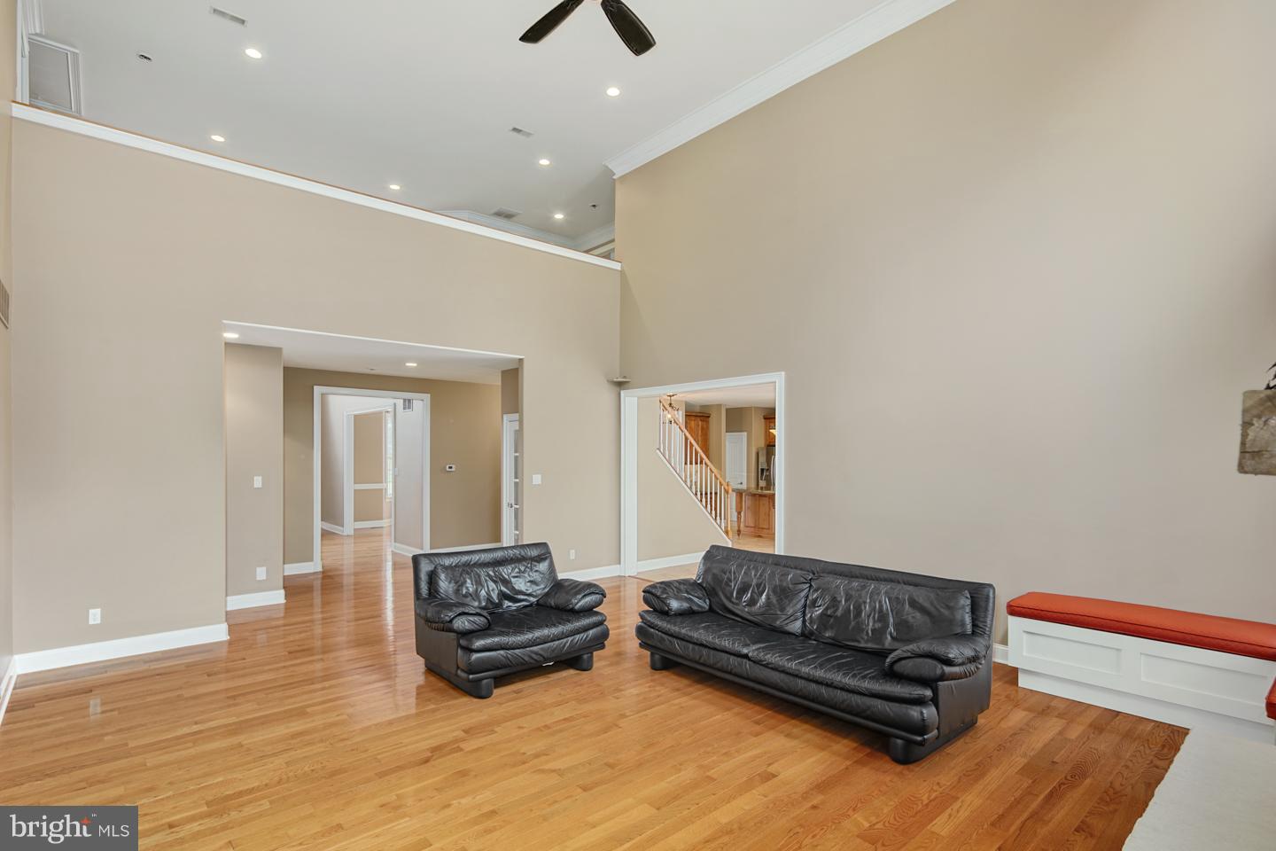 211 Kresson Gibbsboro Road Voorhees, NJ 08043 - Photo 12 of 35 Family room - wonderful natural sunlight