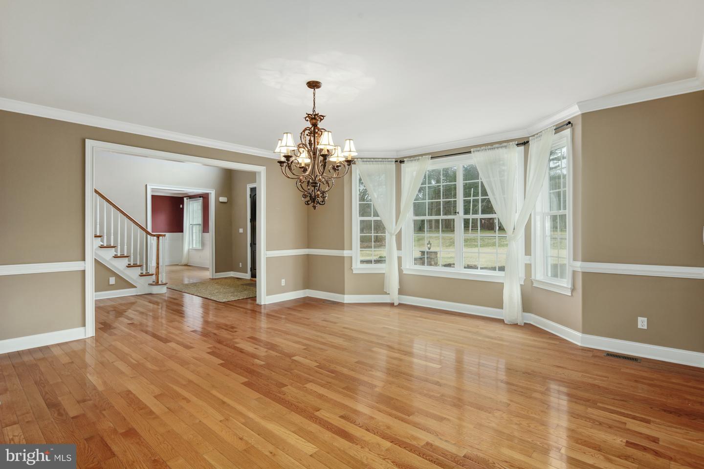 211 Kresson Gibbsboro Road Voorhees, NJ 08043 - Photo 3 of 35 Bright & sunny dining room