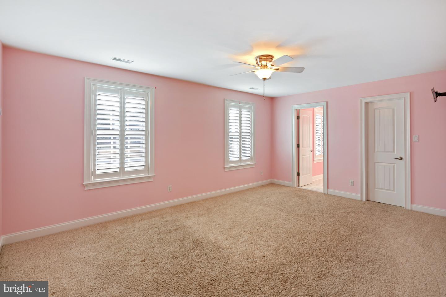 211 Kresson Gibbsboro Road Voorhees, NJ 08043 - Photo 23 of 35 Princess suite - upper level
