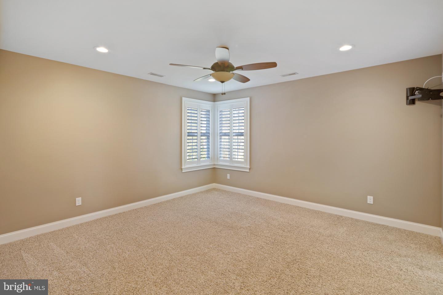 211 Kresson Gibbsboro Road Voorhees, NJ 08043 - Photo 27 of 35 Upper level bedroom #4
