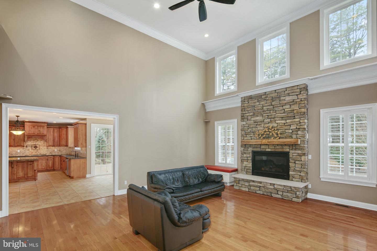 211 Kresson Gibbsboro Road Voorhees, NJ 08043 - Photo 10 of 35 Family room - perfect location