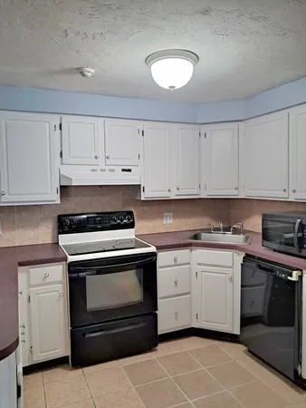 $240,000 | 11 Hulbert Road, Unit 13, Worcester, MA 01603