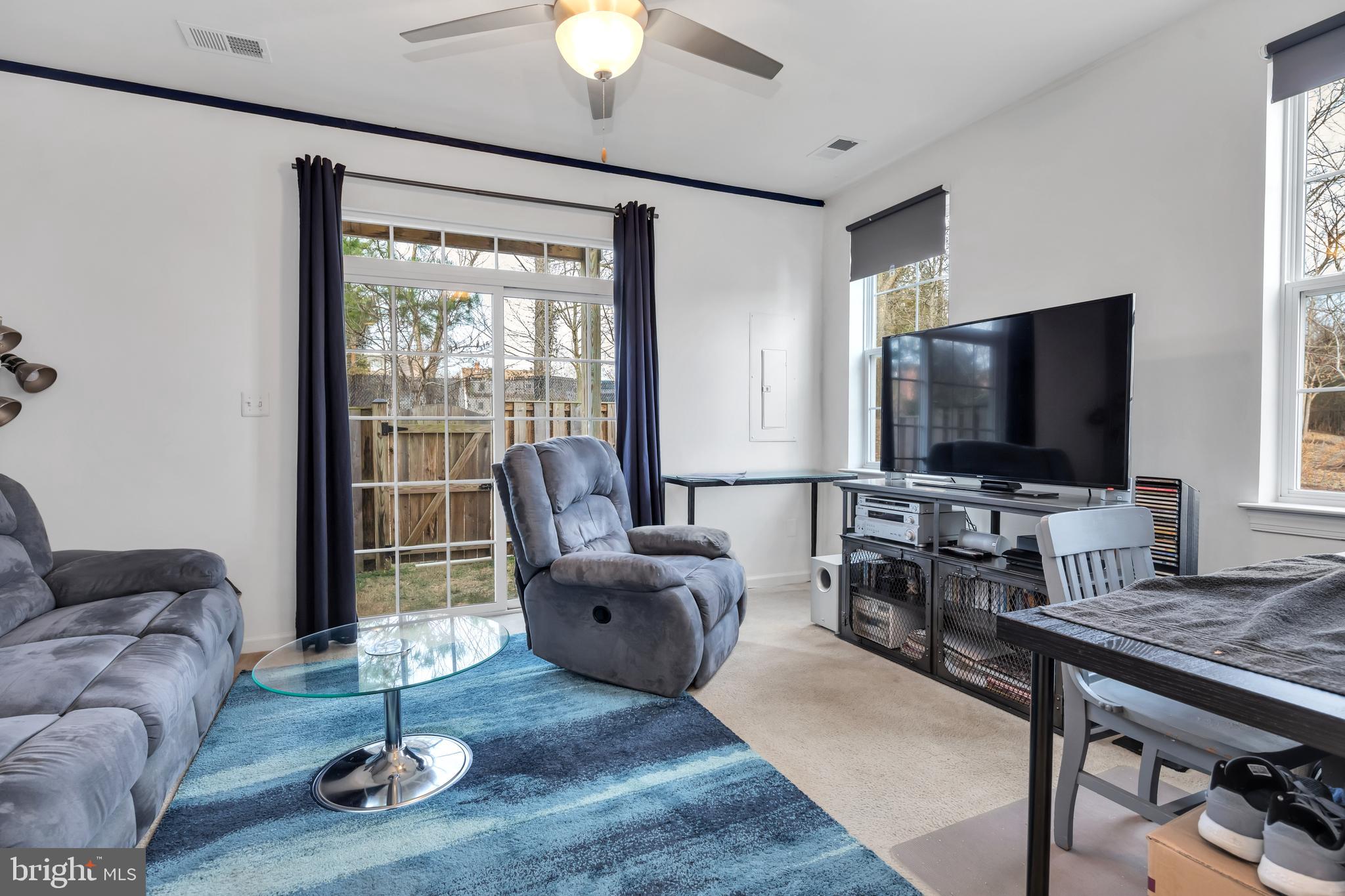 7450 Riding Meadow Way Manassas, VA 20111 - Photo 15 of 22 Gallery Image 15