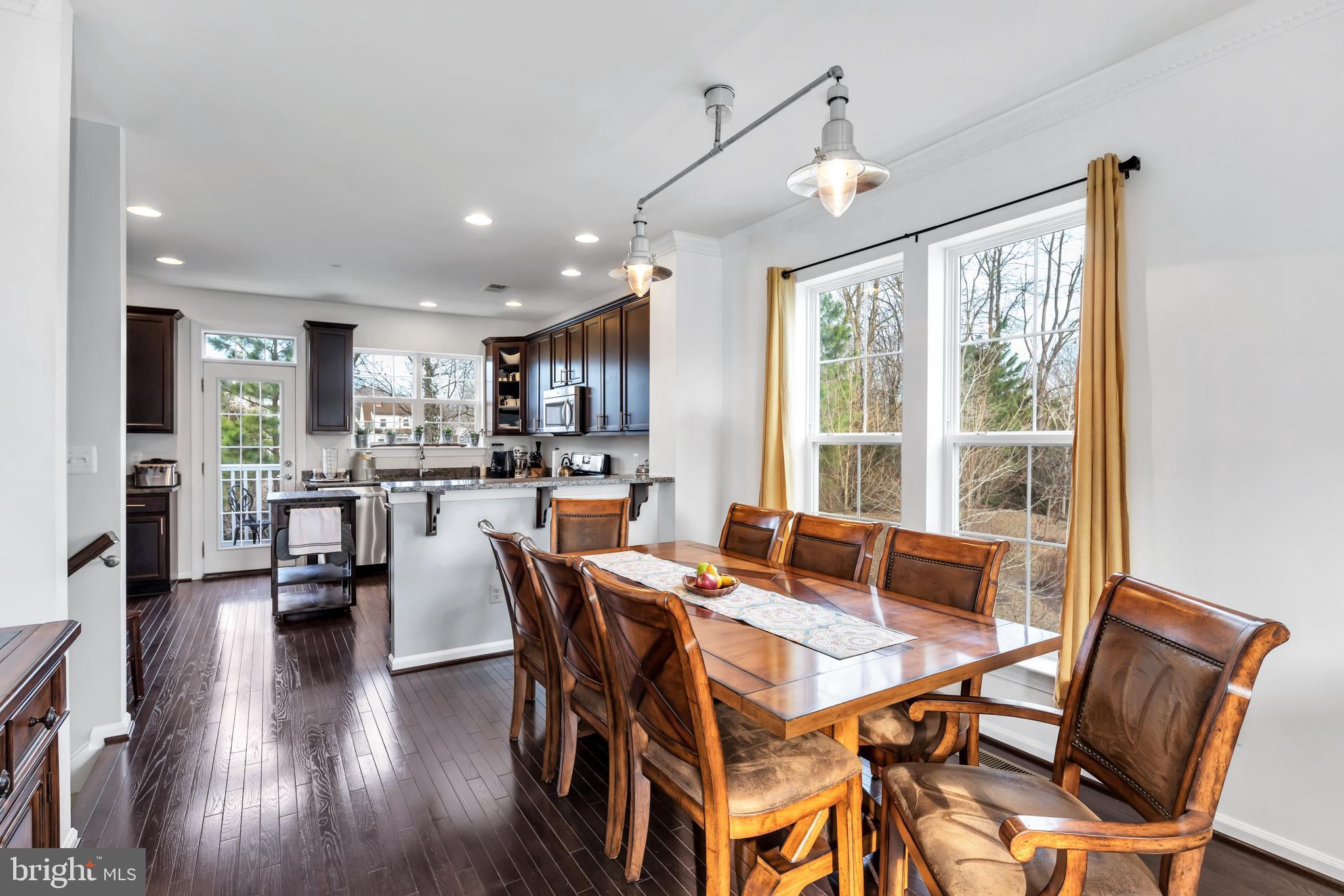 7450 Riding Meadow Way Manassas, VA 20111 - Photo 5 of 22 Gallery Image 5