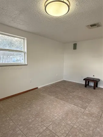 $2,700 | 3709 Grand Concourse, Sebring, FL 33875