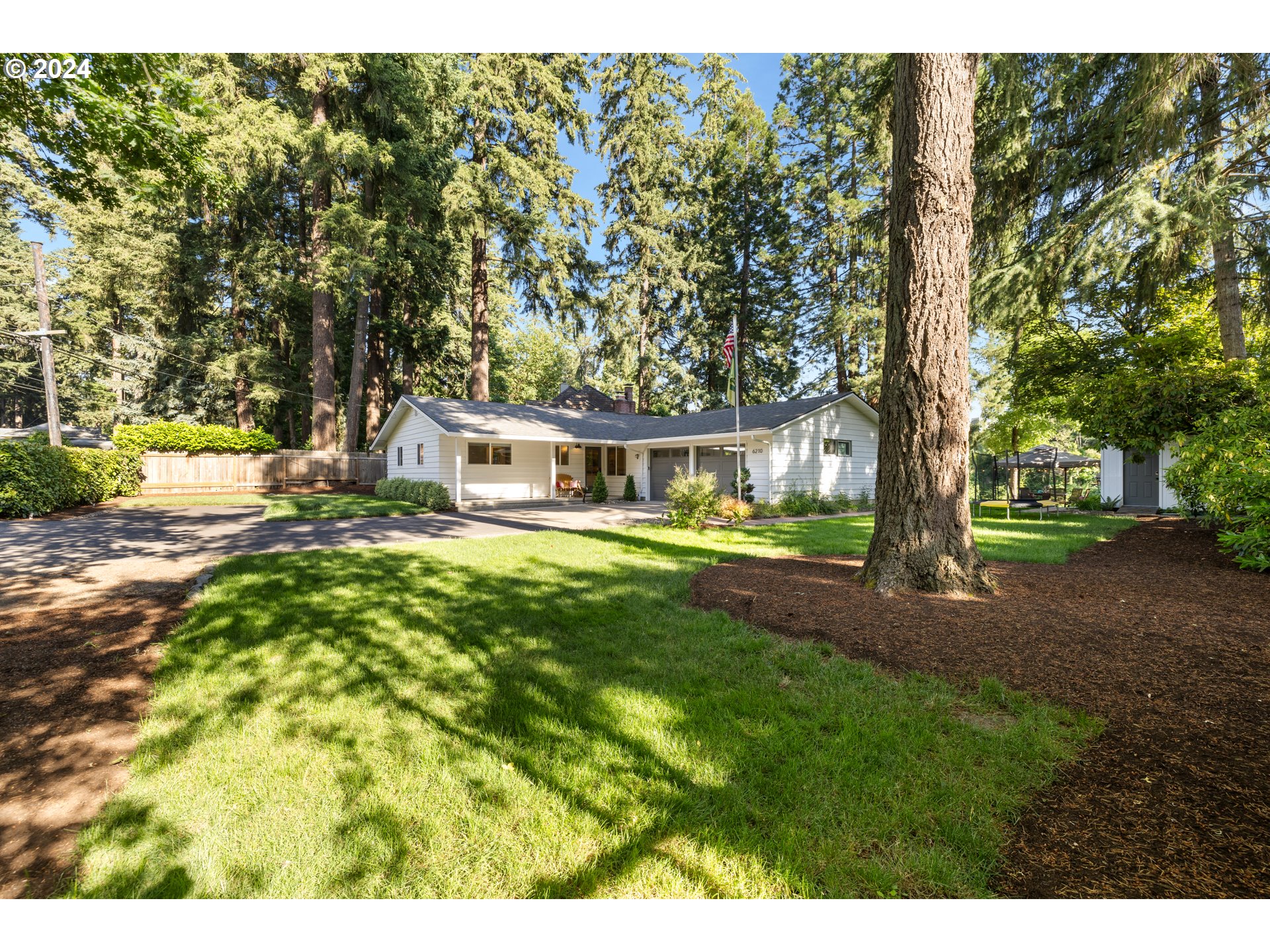 6210 Childs Road Lake Oswego, OR 97035 - Photo 32 of 48 Gallery Image 32