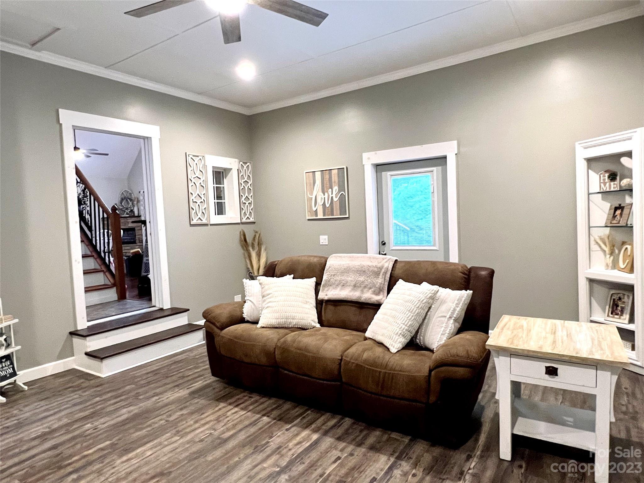 1696 Wesley Road Morganton, NC 28655 - Photo 5 of 48 Gallery Image 5
