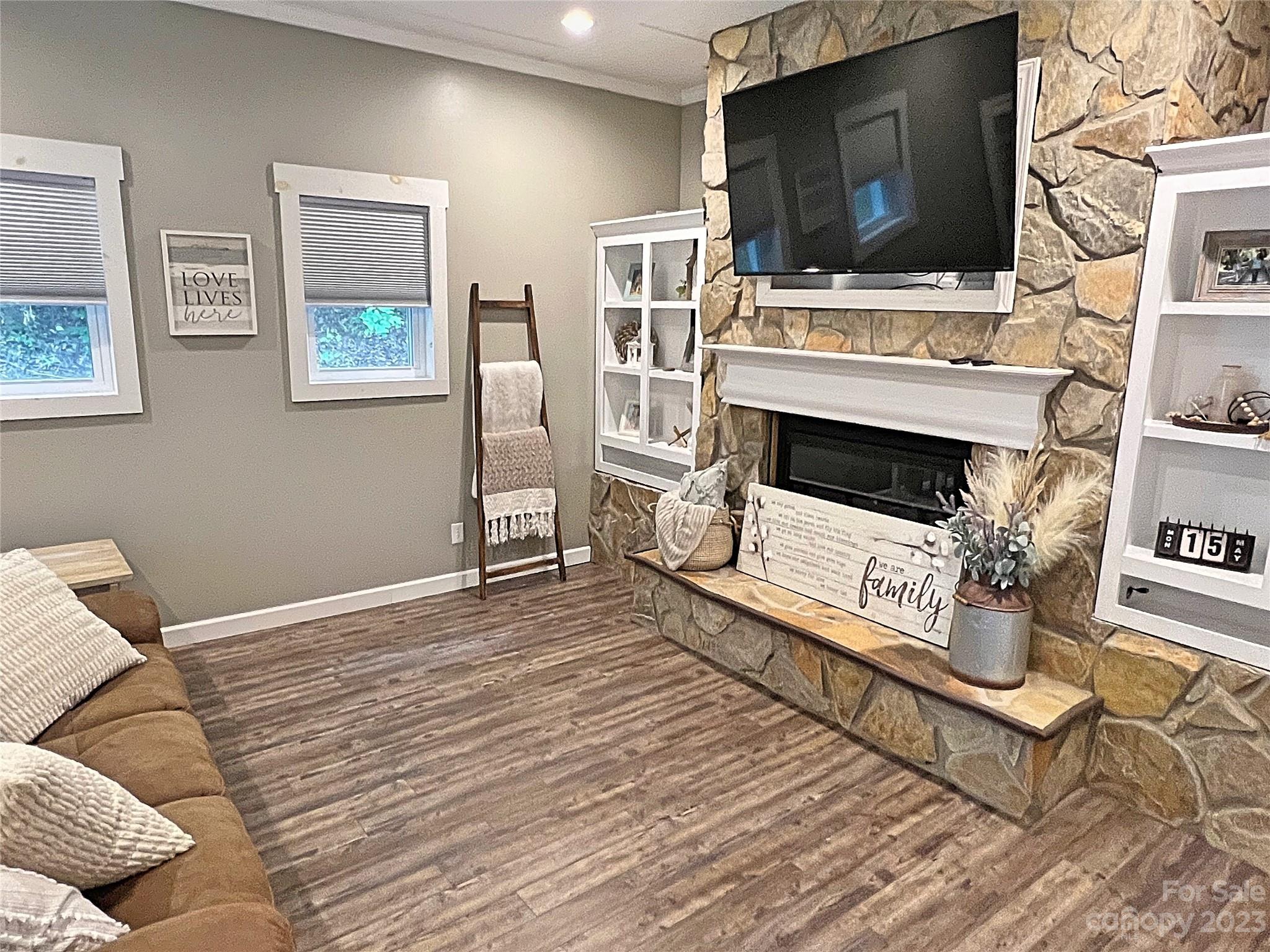 1696 Wesley Road Morganton, NC 28655 - Photo 6 of 48 Gallery Image 6