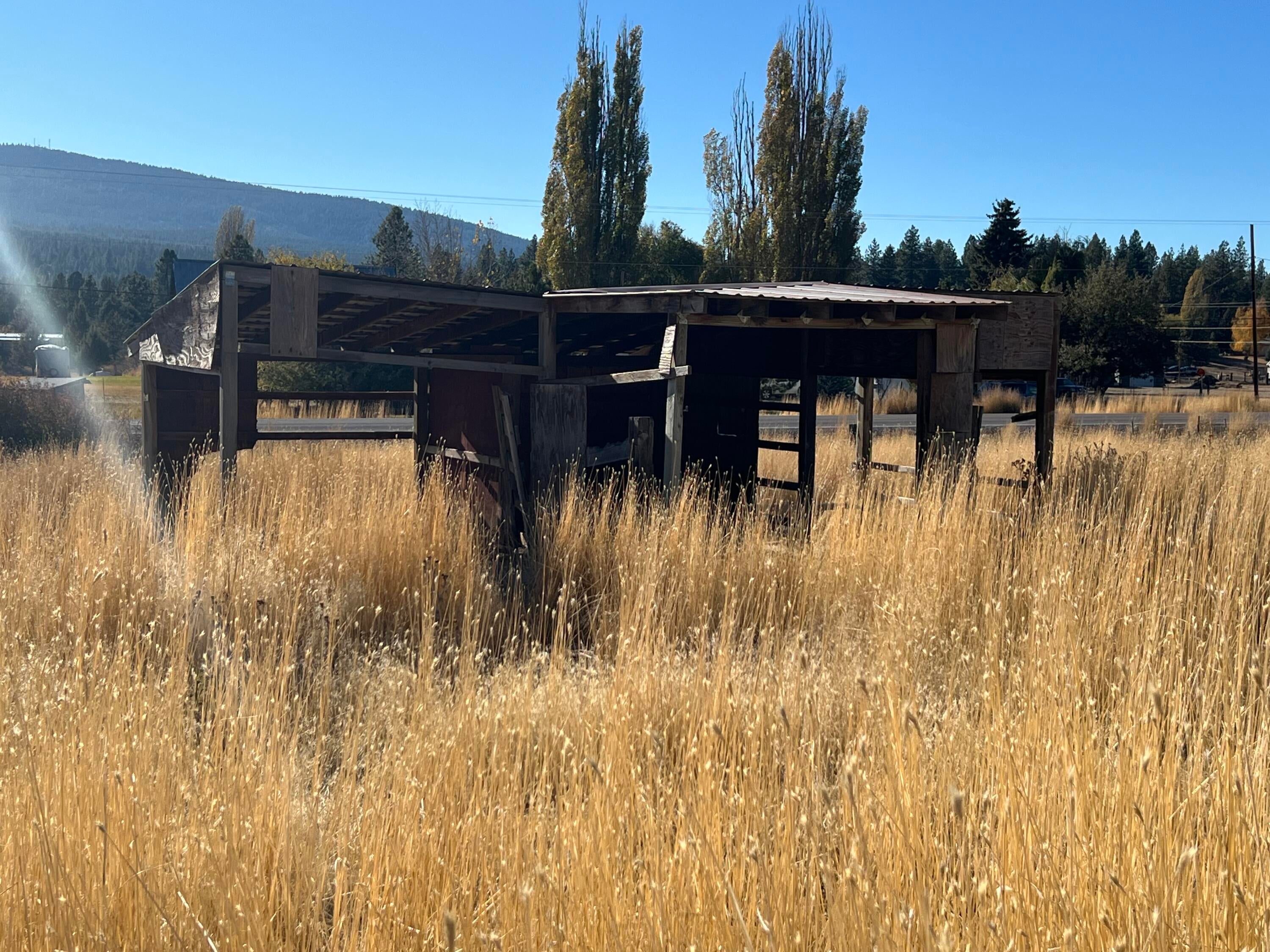9728 Ben Kerns Road Klamath Falls, OR 97601 - Photo 57 of 58 Animal Shelter
