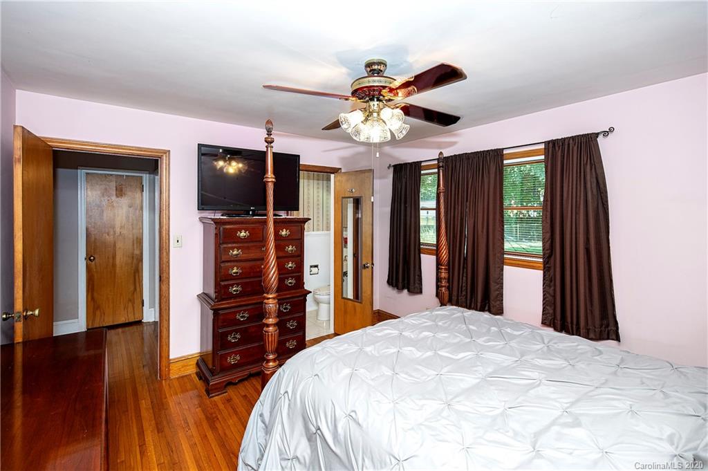 1101 Barkley Road Charlotte, NC 28209 - Photo 13 of 25 Gallery Image 13