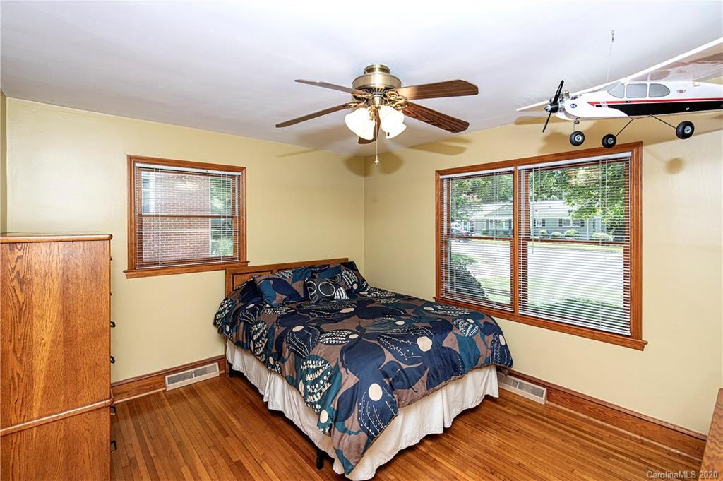 1101 Barkley Road Charlotte, NC 28209 - Photo 15 of 25 Gallery Image 15