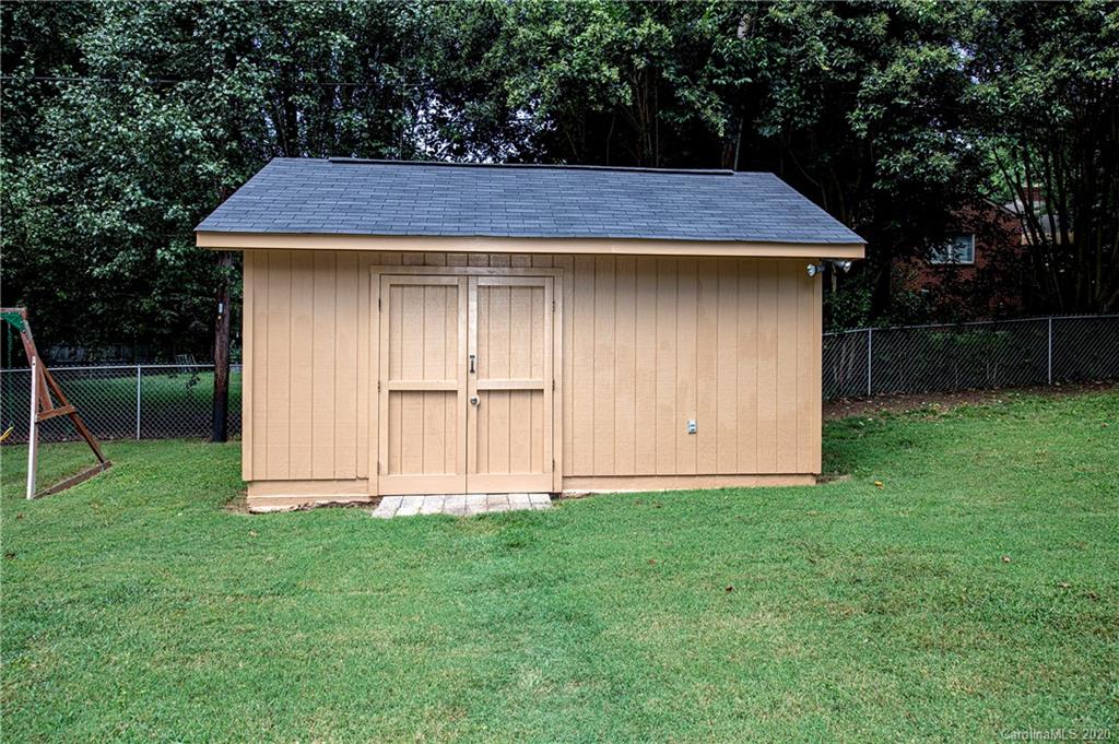 1101 Barkley Road Charlotte, NC 28209 - Photo 23 of 25 Gallery Image 23