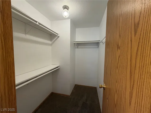 $2,100 | 516 Inness Avenue, Henderson, NV 89011