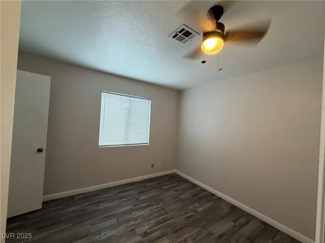 $2,100 | 516 Inness Avenue, Henderson, NV 89011