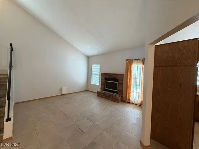 $2,100 | 516 Inness Avenue, Henderson, NV 89011