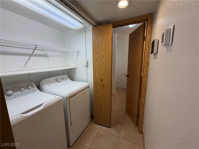 $2,100 | 516 Inness Avenue, Henderson, NV 89011