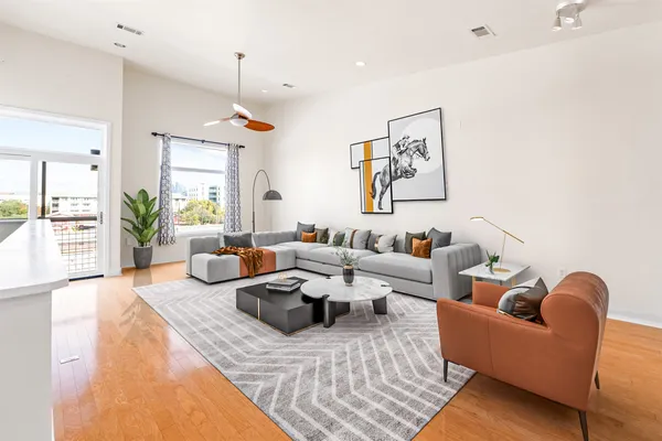 $3,300 | 1702 South Lamar Boulevard, Unit 9, Austin, TX 78704