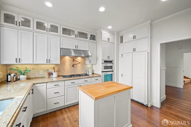 $3,995,000 | 2270 Beach Street, San Francisco, CA 94123