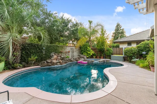 $1,125,000 | 230 Hawkcrest Circle, Sacramento, CA 95835