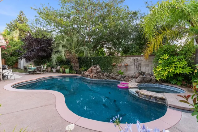 $1,125,000 | 230 Hawkcrest Circle, Sacramento, CA 95835