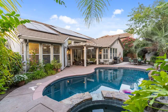 $1,125,000 | 230 Hawkcrest Circle, Sacramento, CA 95835