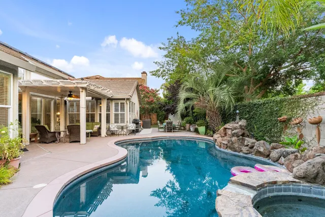 $1,125,000 | 230 Hawkcrest Circle, Sacramento, CA 95835