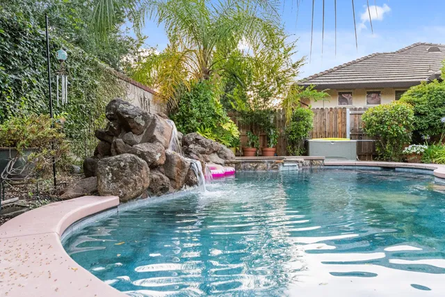 $1,125,000 | 230 Hawkcrest Circle, Sacramento, CA 95835