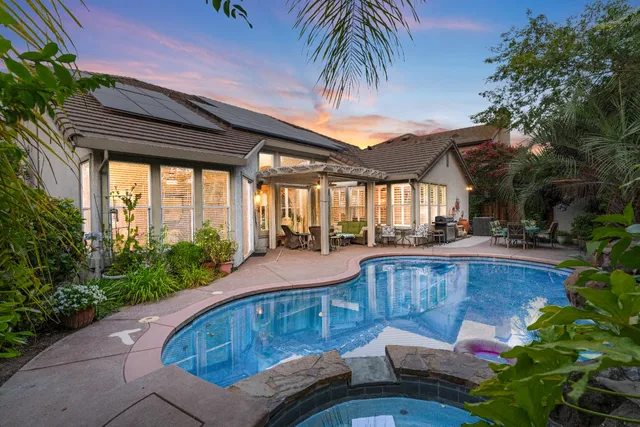 $1,125,000 | 230 Hawkcrest Circle, Sacramento, CA 95835