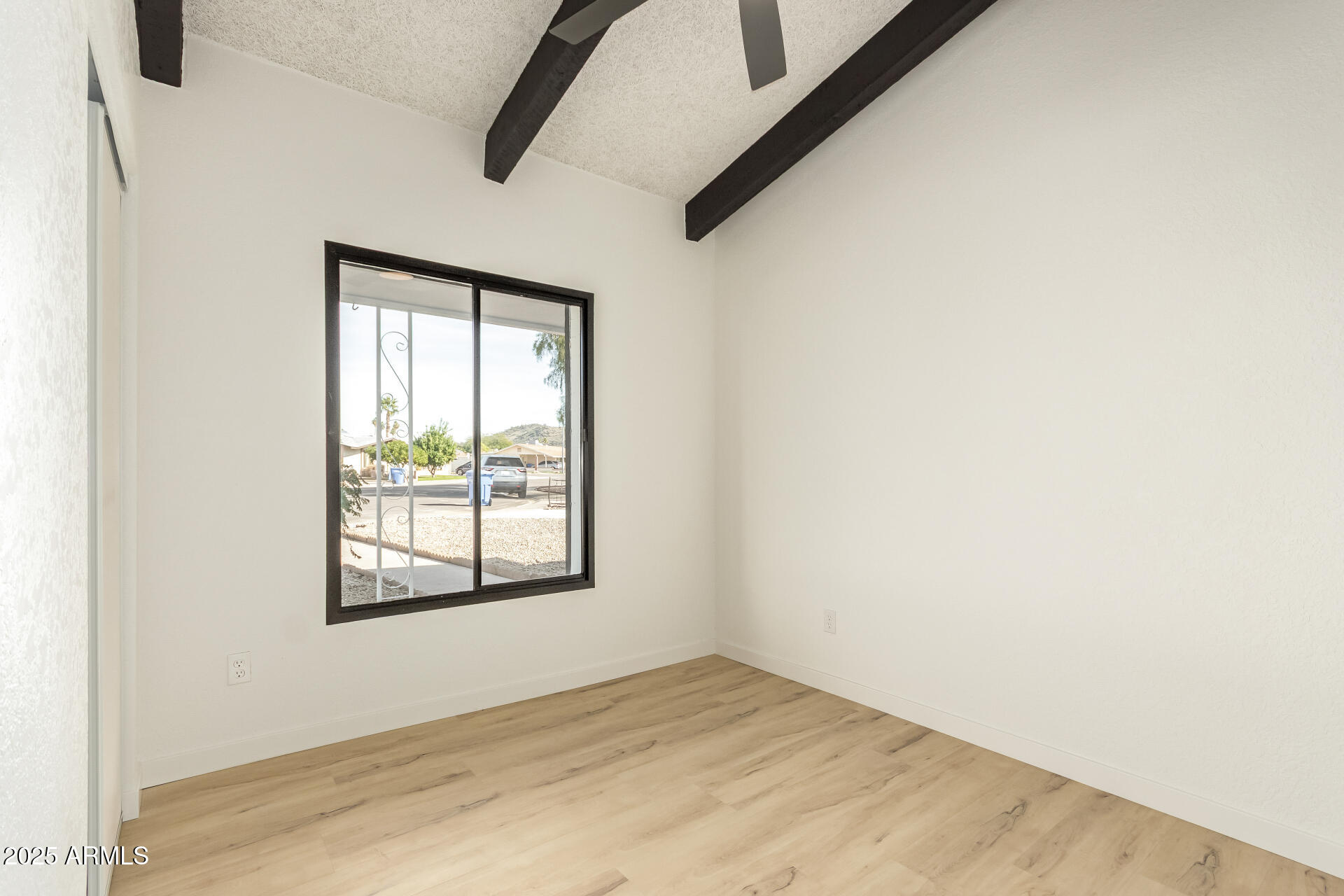 2319 West Wethersfield Road Phoenix, AZ 85029 - Photo 24 of 40 18 - Wethersfield