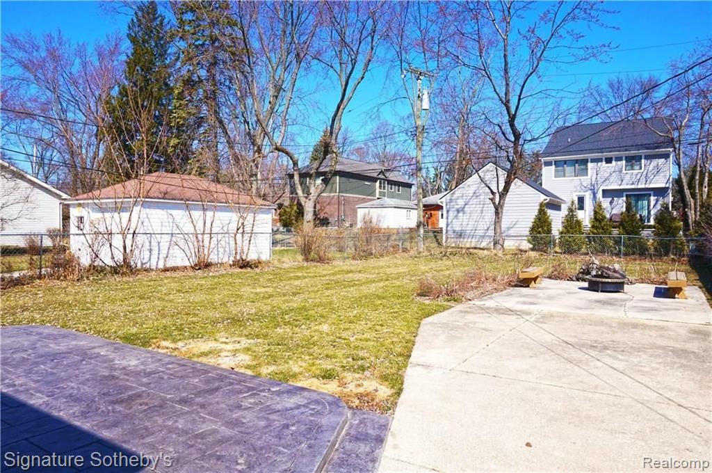 2563 Dorchester Road Birmingham, MI 48009 - Photo 26 of 27