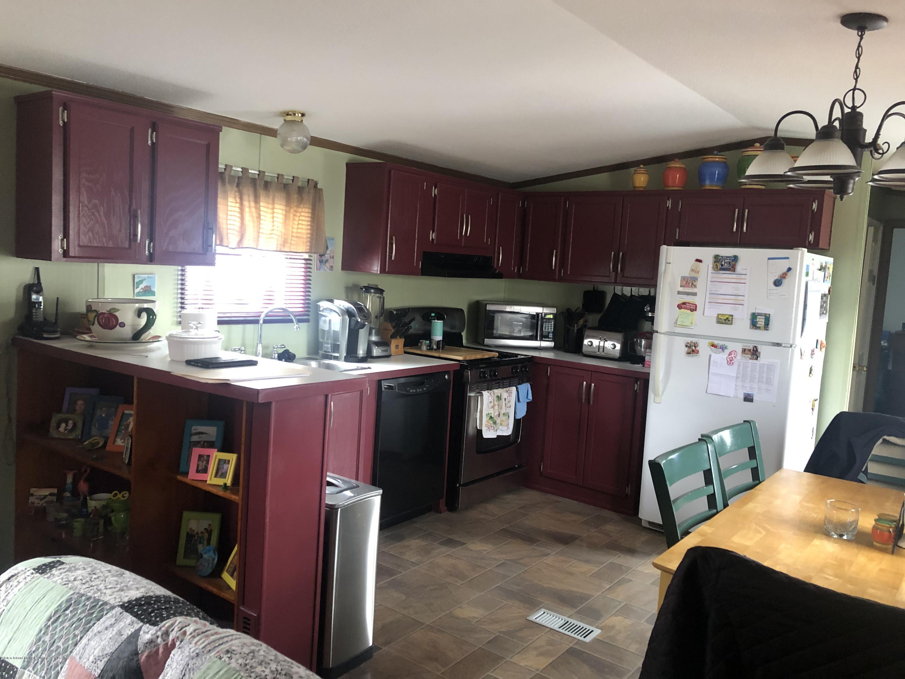 2701 Goethals Road North, Unit E14 Staten Island, NY 10303 - Photo 6 of 21 IMG_2492