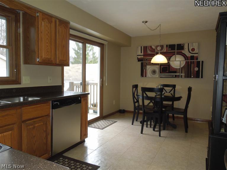 5909 Chestnut Road Independence, OH 44131 - Photo 9 of 15 Kitchen form the Formal Dining Room!