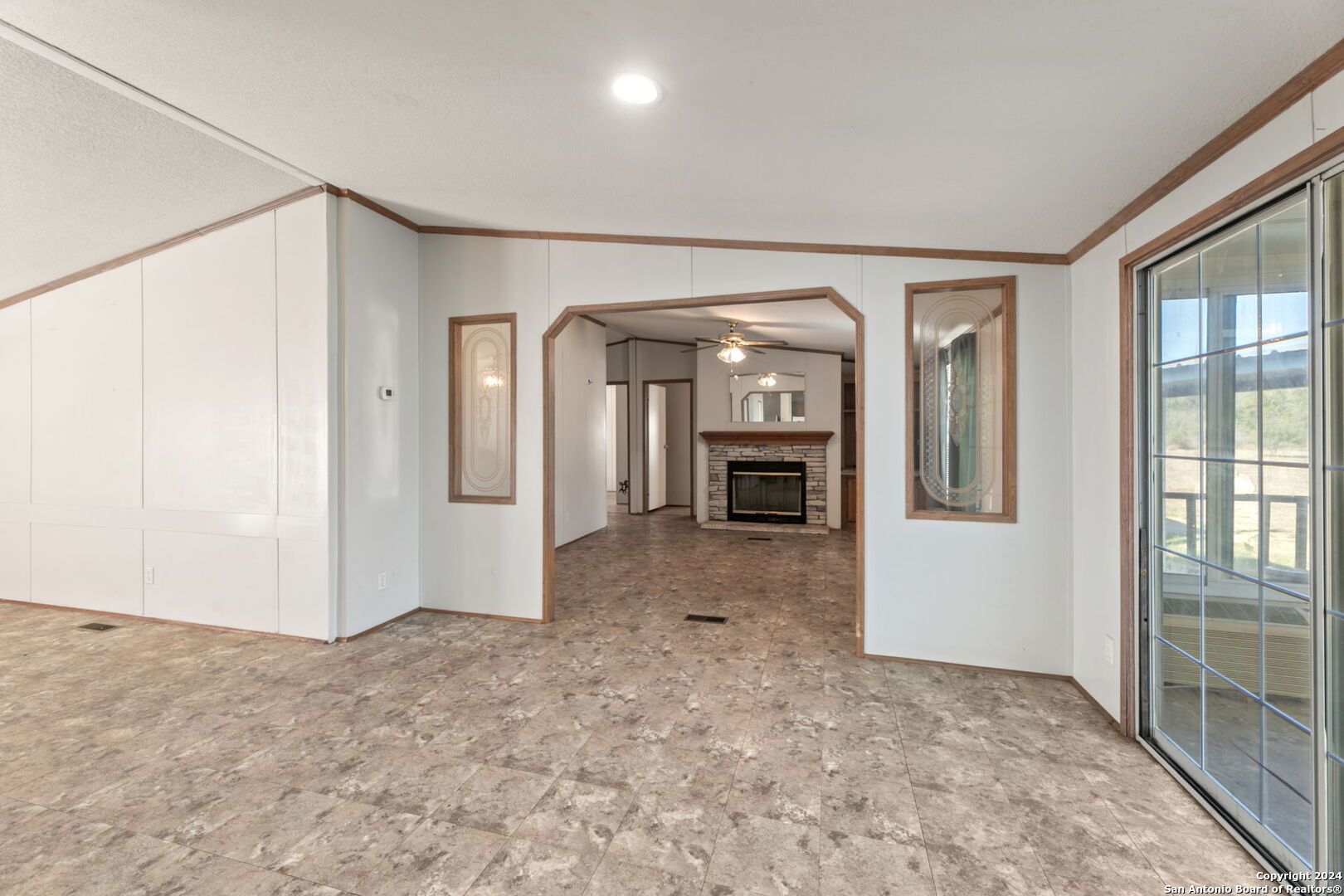 337 County Road 2518 Moore, TX 78057 - Photo 16 of 34