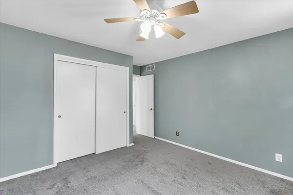 $169,900 | 1937 Blackthorn Drive, Unit 1937, Champaign, IL 61821