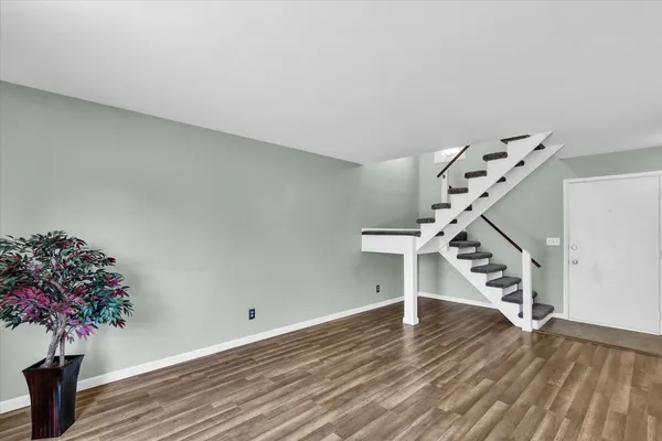 $169,900 | 1937 Blackthorn Drive, Unit 1937, Champaign, IL 61821